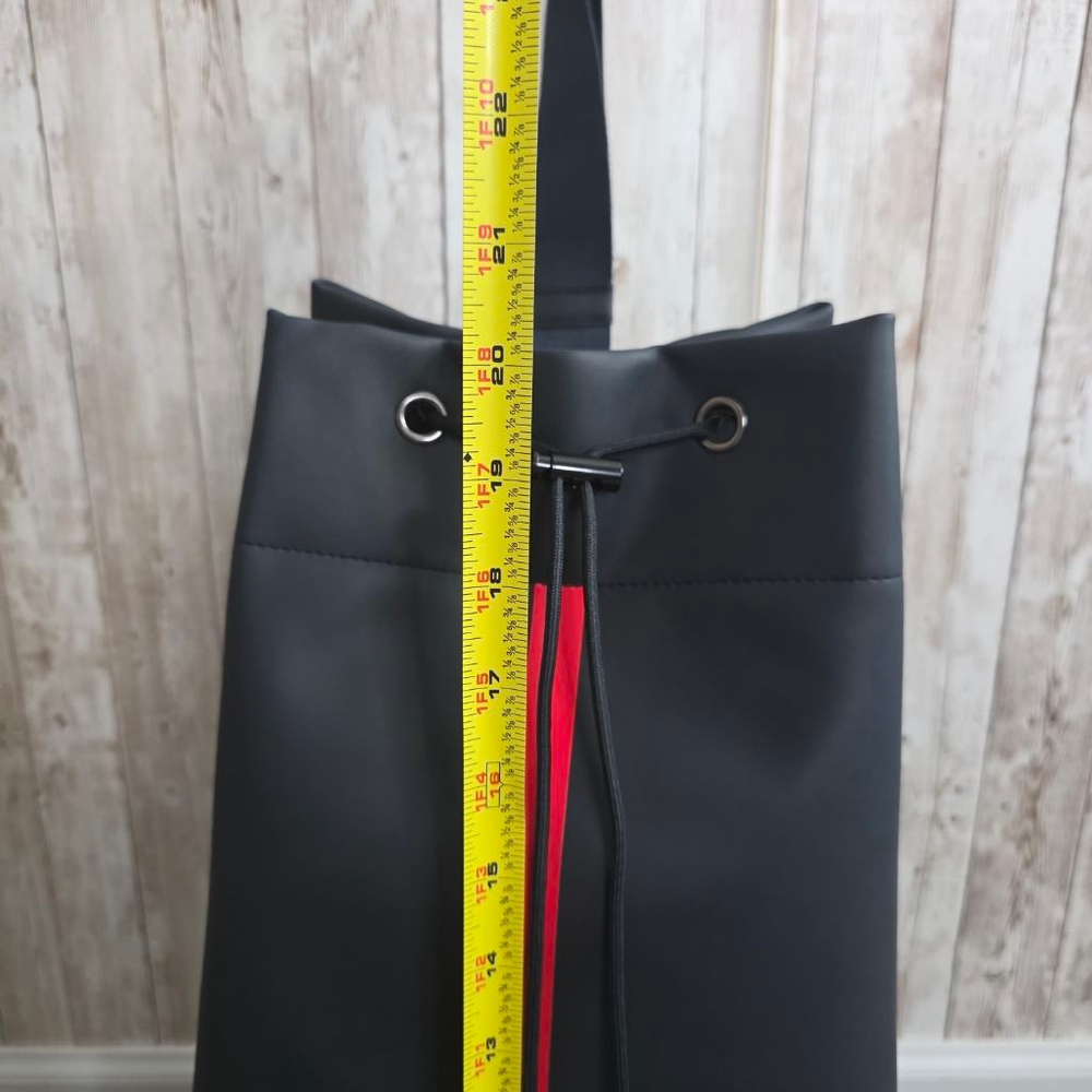 Men's Prada Luna Rossa Ocean Navy Red Drawstring Bag - Picture 4 of 8